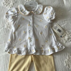 NWT baby girl Daisy top matching outfit set. 3-6 months